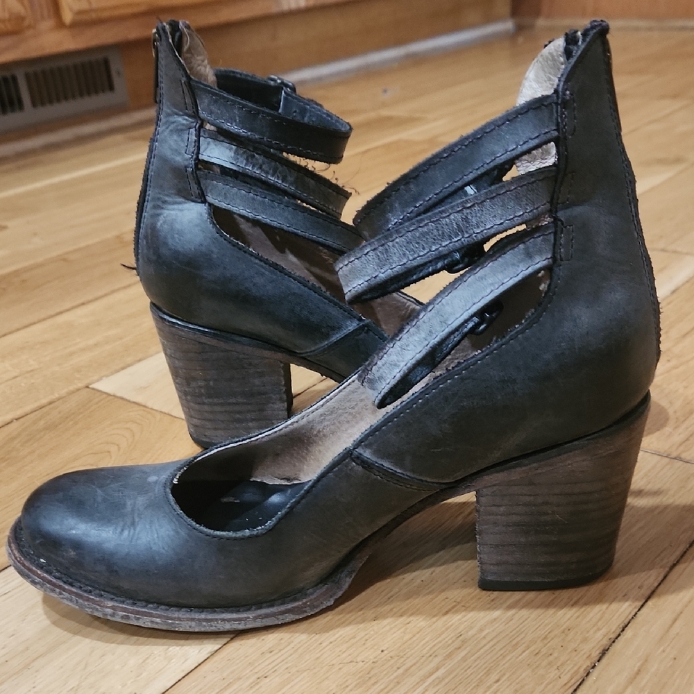 Freebird by Steven Dark Leather Heels - Picture 2 of 6